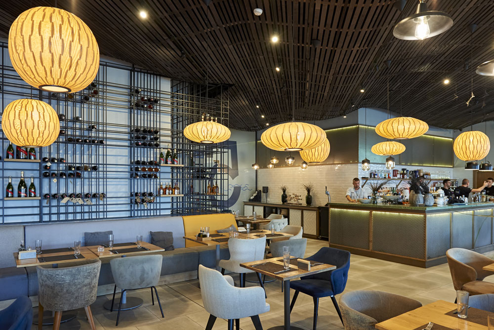 За DOCK 5 Restaurant